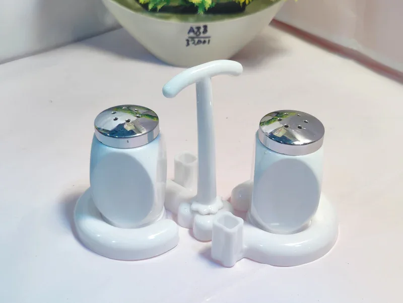 Baral 2pcs salt & pepper pot  photo 1